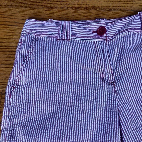 Ann Taylor Loft Red and White Seersucker Striped Bermuda Shorts Size 8 - Picture 2 of 5